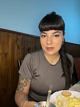 Lucecitalove online show from 11.12.25