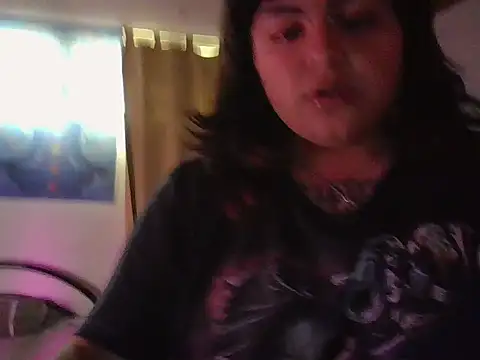 Snapshot of crucifxcked chatting on 10.12.25 crucifxcked online show from 10.12.25