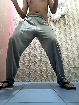 Snapshot of rajkinky2025 chatting on 09.26.25 rajkinky2025 online show from 09.26.25