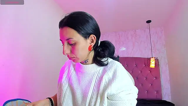 Iris  77 online show from 11.13.25