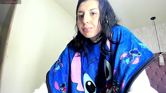 Iris  77 online show from 12.18.25