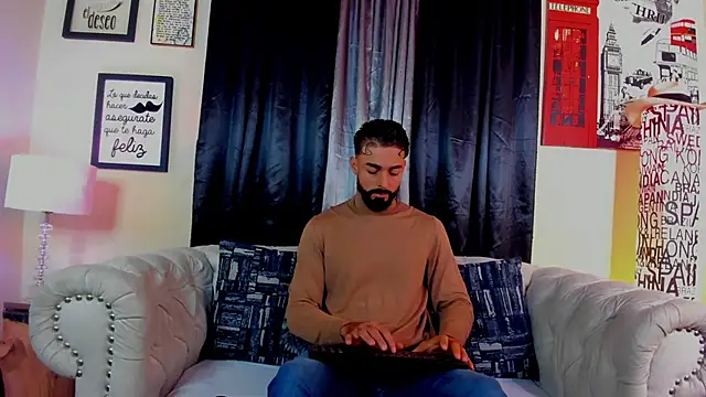 Snapshot of Kael_Bronte chatting on 10.21.25 Kael Bronte online show from 10.21.25