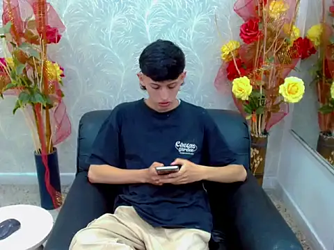 Snapshot of thaigo_twink38 chatting on 10.11.25 thaigo twink38 online show from 10.11.25