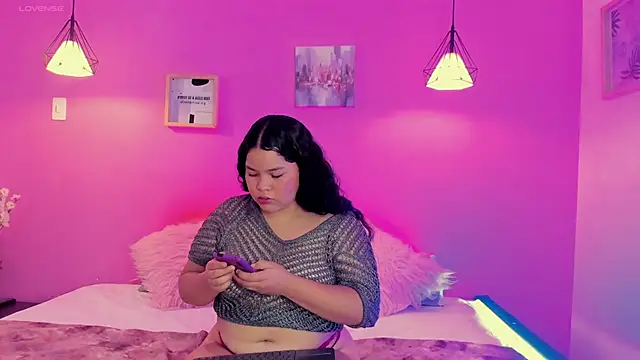 Snapshot of Evelin_Millerr chatting on 10.25.25 Evelin Millerr online show from 10.25.25