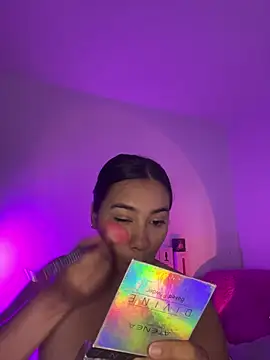 Snapshot of Sofi_Booty07 chatting on 10.27.25 Sofi Booty07 online show from 10.27.25