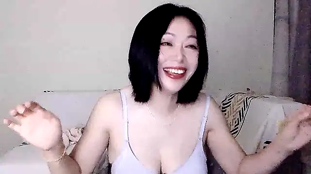 Snapshot of Smile-- chatting on 10.09.25 Smile-- online show from 10.09.25