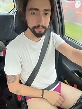 Snapshot of maximusdominus26 chatting on 11.28.25 maximusdominus26 online show from 11.28.25