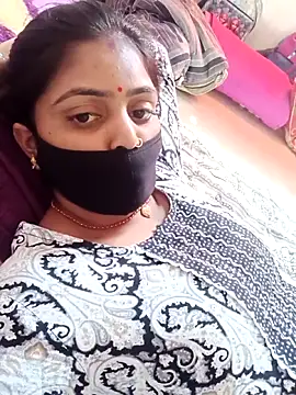 Snapshot of RANI_747 chatting on 10.11.25 RANI 747 online show from 10.11.25
