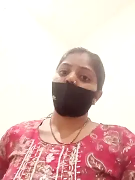 Snapshot of RANI_747 chatting on 10.19.25 RANI 747 online show from 10.19.25