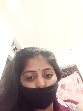 Snapshot of RANI_747 chatting on 10.25.25 RANI 747 online show from 10.25.25