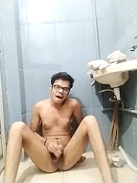 sexybobby13 online show from 02.19.26