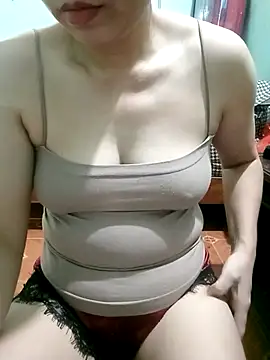 Snapshot of LitaQueen chatting on 10.10.25 LitaQueen online show from 10.10.25