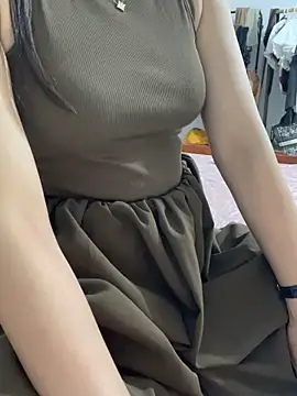 lee ly online show from 10.26.25