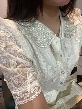 lee ly online show from 04.14.26