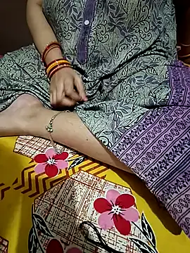 Snapshot of Hot__bhabhi_99 chatting on 09.30.25 Hot bhabhi 99 online show from 09.30.25