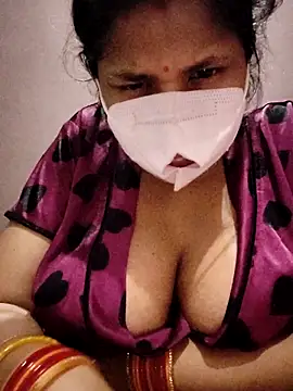 Snapshot of Hot__bhabhi_99 chatting on 11.07.25 Hot bhabhi 99 online show from 11.07.25