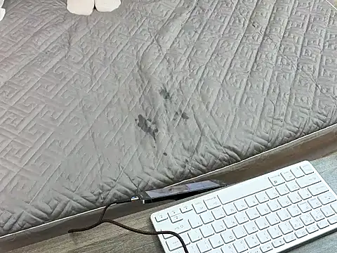 Selena3391 online show from 11.02.25