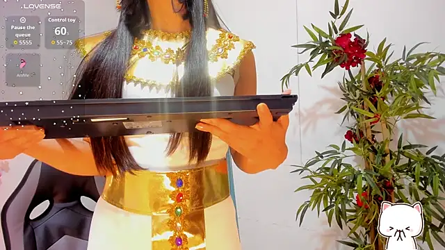 Snapshot of KendallMiller2 chatting on 10.21.25 KendallMiller2 online show from 10.21.25