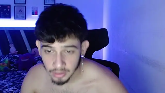 Snapshot of Sebasxxl12 chatting on 10.01.25 Sebasxxl12 online show from 10.01.25