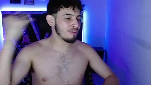 Snapshot of Sebasxxl12 chatting on 10.04.25 Sebasxxl12 online show from 10.04.25