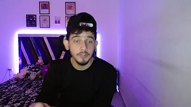 Snapshot of Sebasxxl12 chatting on 10.08.25 Sebasxxl12 online show from 10.08.25