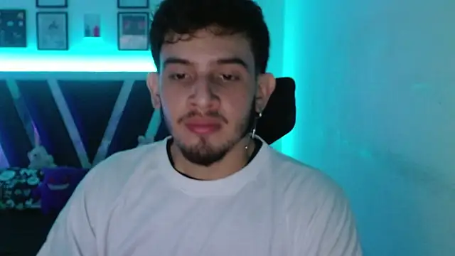 Snapshot of Sebasxxl12 chatting on 10.15.25 Sebasxxl12 online show from 10.15.25