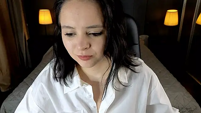 Snapshot of _EVA_GREEN chatting on 10.11.25  EVA GREEN online show from 10.11.25