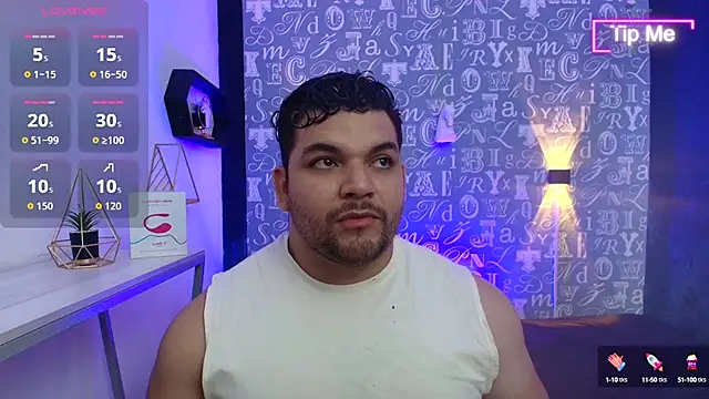 Snapshot of Adonis_Walker chatting on 10.01.25 Adonis Walker online show from 10.01.25