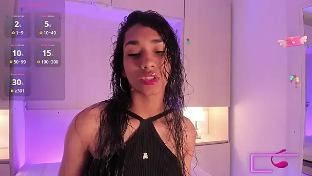 AnahiCollins online show from 11.13.25