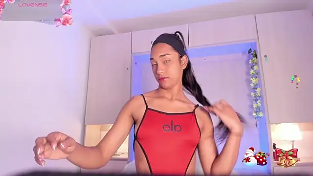 AnahiCollins online show from 12.22.25