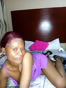 Snapshot of SweetMelodyXXX chatting on 10.20.25 SweetMelodyXXX online show from 10.20.25