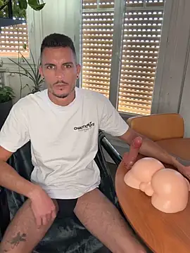 WildFlame2525 online show from 10.10.25