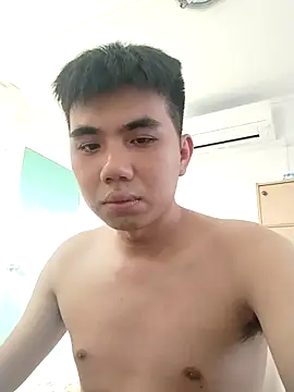 Snapshot of henry9933 chatting on 10.26.25 henry9933 online show from 10.26.25