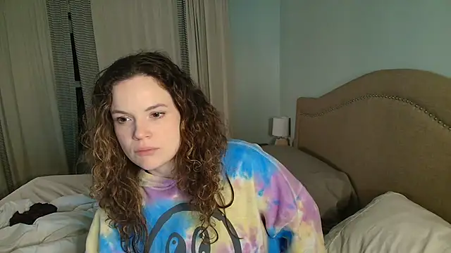 Snapshot of ClaireZX chatting on 10.10.25 ClaireZX online show from 10.10.25