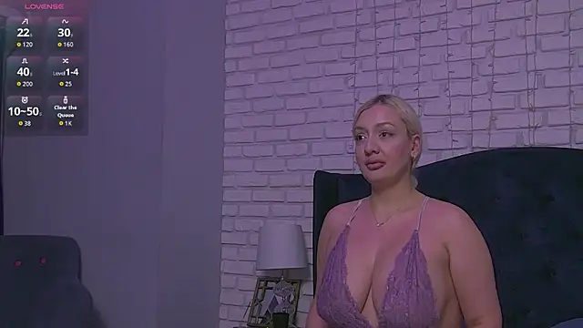 Snapshot of AnastassiaHills chatting on 10.02.25 AnastassiaHills online show from 10.02.25