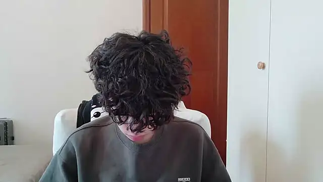 Snapshot of hangzi-0011 chatting on 10.12.25 hangzi-0011 online show from 10.12.25