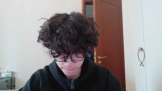 Snapshot of hangzi-0011 chatting on 10.16.25 hangzi-0011 online show from 10.16.25