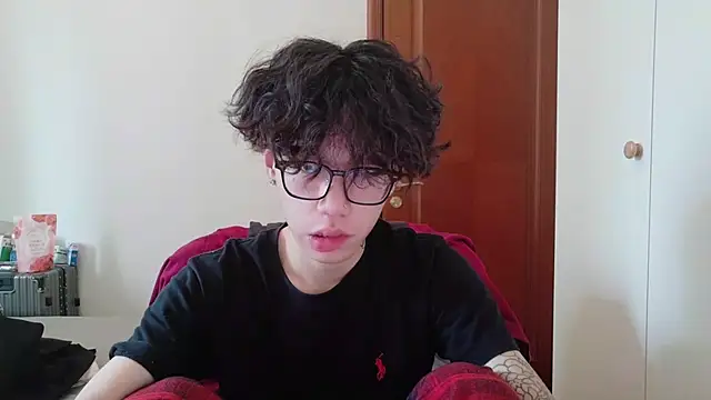 Snapshot of hangzi-0011 chatting on 10.17.25 hangzi-0011 online show from 10.17.25