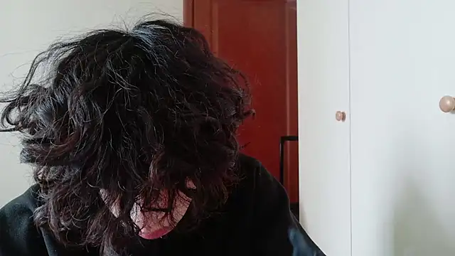 Snapshot of hangzi-0011 chatting on 10.21.25 hangzi-0011 online show from 10.21.25