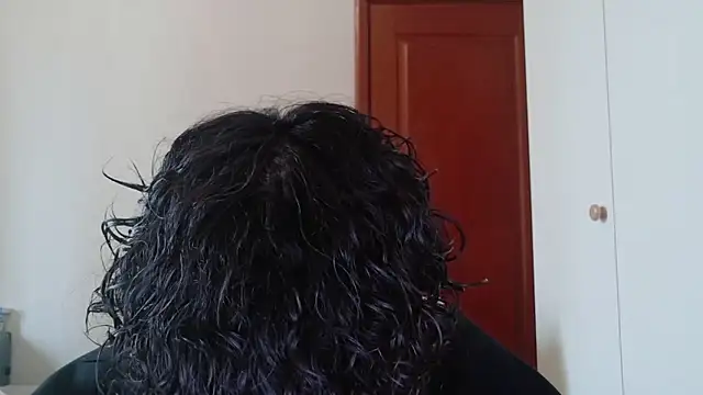 Snapshot of hangzi-0011 chatting on 10.22.25 hangzi-0011 online show from 10.22.25