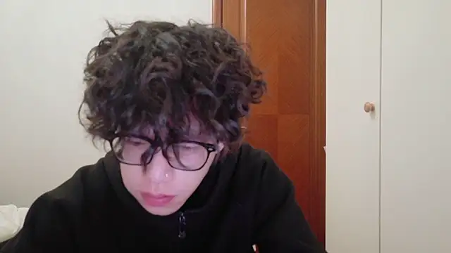 Snapshot of hangzi-0011 chatting on 10.24.25 hangzi-0011 online show from 10.24.25