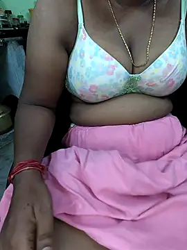 Snapshot of Tamilselviroja- chatting on 10.03.25 Tamilselviroja- online show from 10.03.25