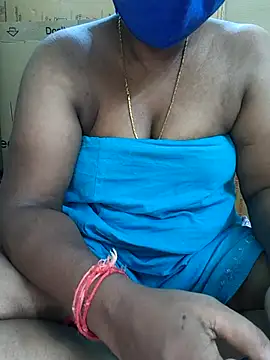 Snapshot of Tamilselviroja- chatting on 10.08.25 Tamilselviroja- online show from 10.08.25