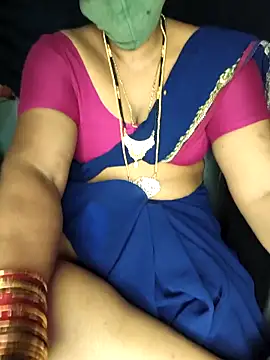 Snapshot of Tamilselviroja- chatting on 10.09.25 Tamilselviroja- online show from 10.09.25