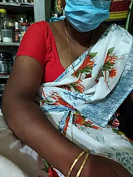Snapshot of Tamilselviroja- chatting on 04.25.26 Tamilselviroja- online show from 04.25.26