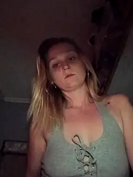 Queen2454 online show from 04.05.26