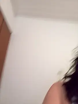 Snapshot of MoritaSalvaj chatting on 10.16.25 MoritaSalvaj online show from 10.16.25