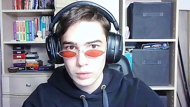 Snapshot of _Chris_Next_Door_ chatting on 10.02.25  Chris Next Door  online show from 10.02.25