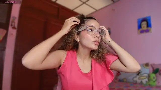 Snapshot of Your_Barbie_ chatting on 10.26.25 Your Barbie  online show from 10.26.25