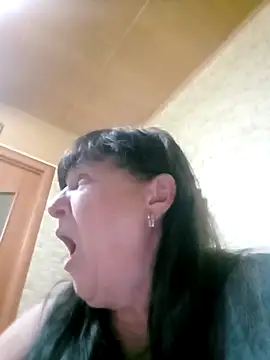 Apeesynka55211 online show from 10.27.25